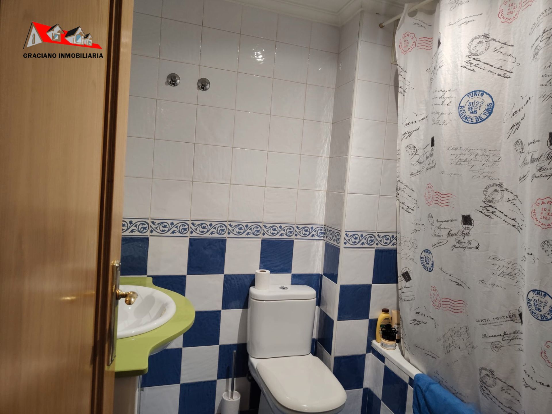 Bathroom of Flat for sale in  Albacete Capital  with Heating, Furnished and Balcony