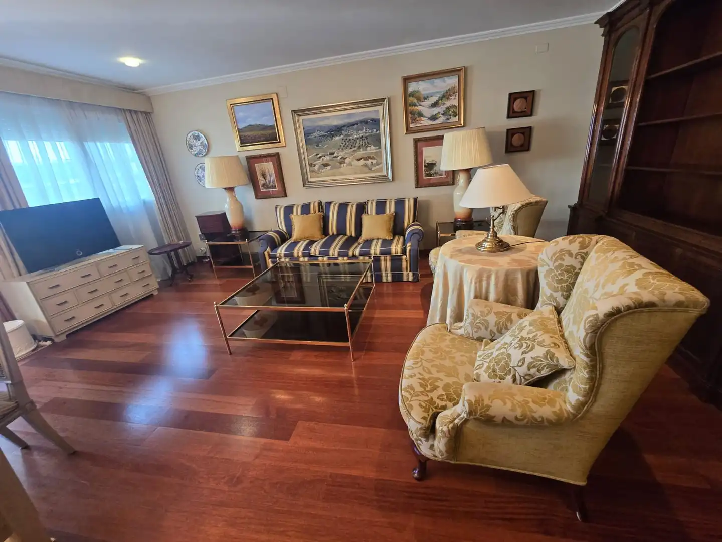 Living room of Flat for rent in Valencia  with Air Conditioner, Heating and Parquet flooring