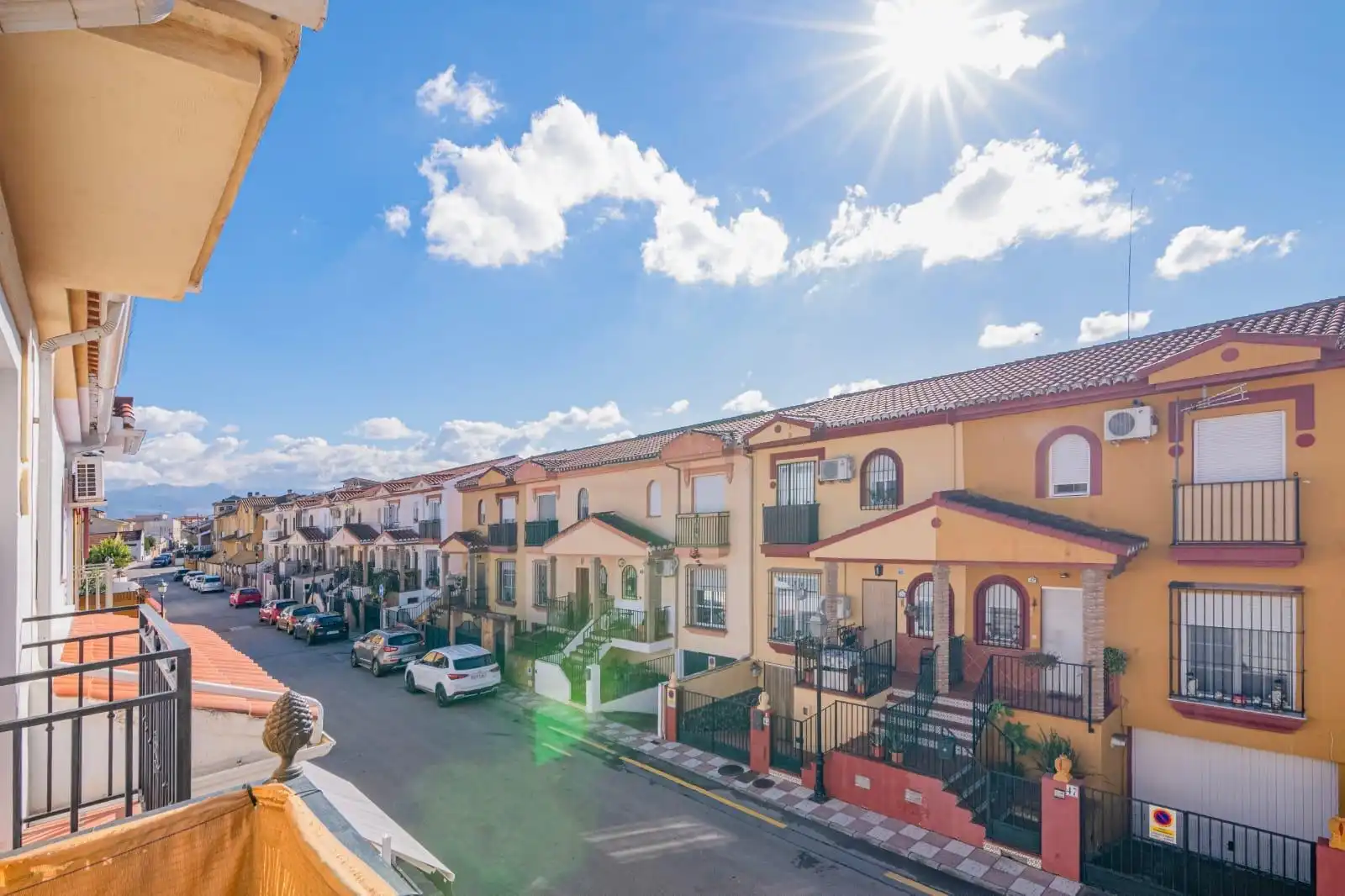 Casa adosada en venda a Cúllar Vega