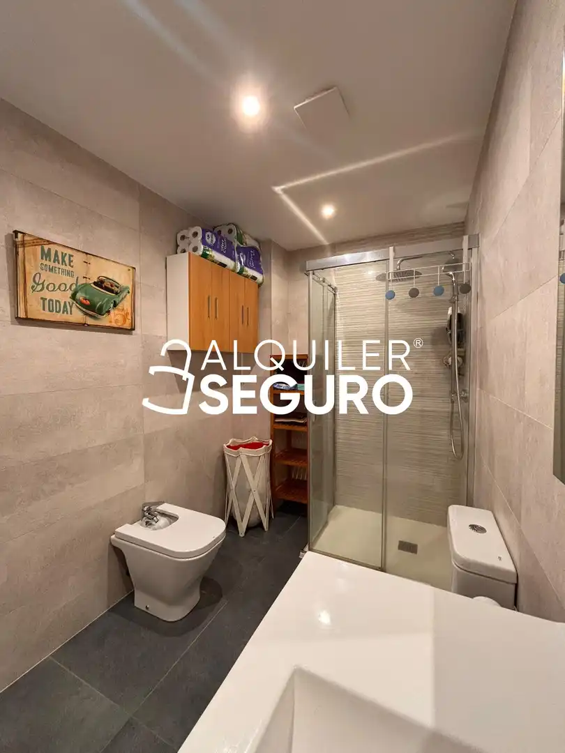 Bathroom of Flat for rent in Rivas-Vaciamadrid  with Air Conditioner, Heating and Terrace