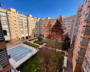 Vista exterior de Pis de lloguer en  Madrid Capital amb Aire condicionat, Calefacció i Parquet