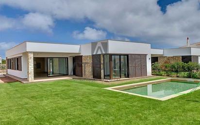 Vista exterior de Casa o xalet en venda en Es Mercadal amb Aire condicionat, Calefacció i Piscina