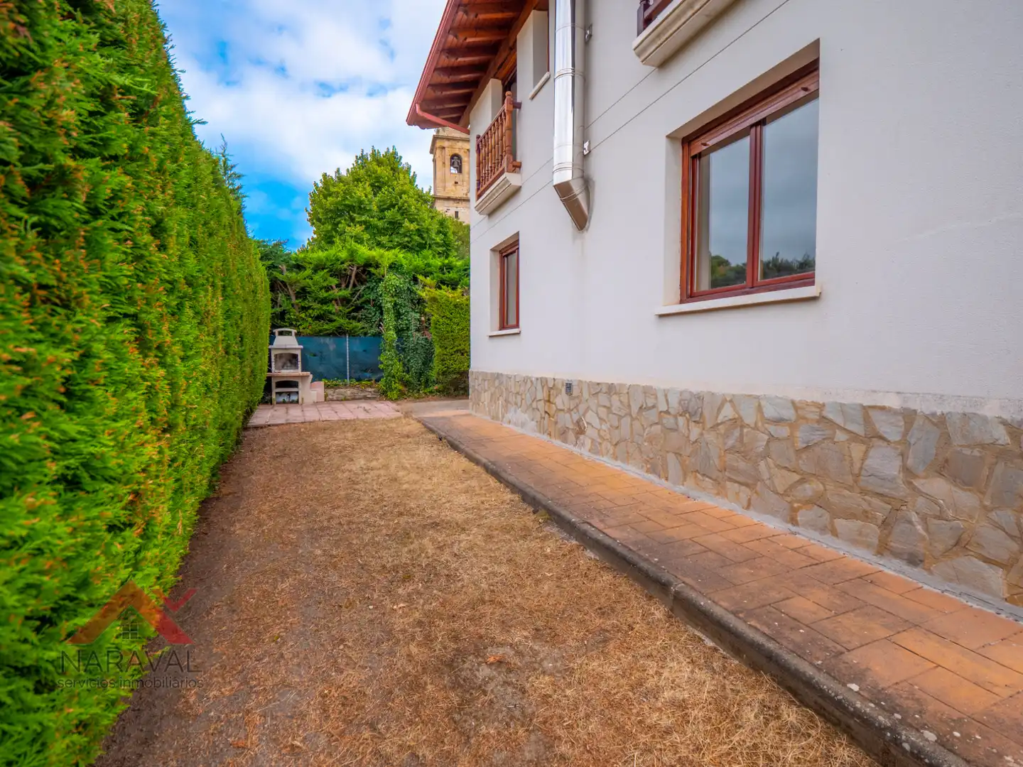 Vista exterior de Casa o xalet en venda en Zigoitia amb Calefacció, Jardí privat i Parquet