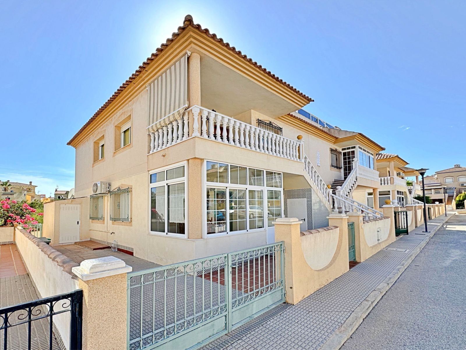 Exterior view of Apartment for sale in Orihuela  with Furnished