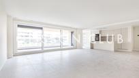 Living room of Flat for sale in La Moraleja  with Air Conditioner, Heating and Terrace