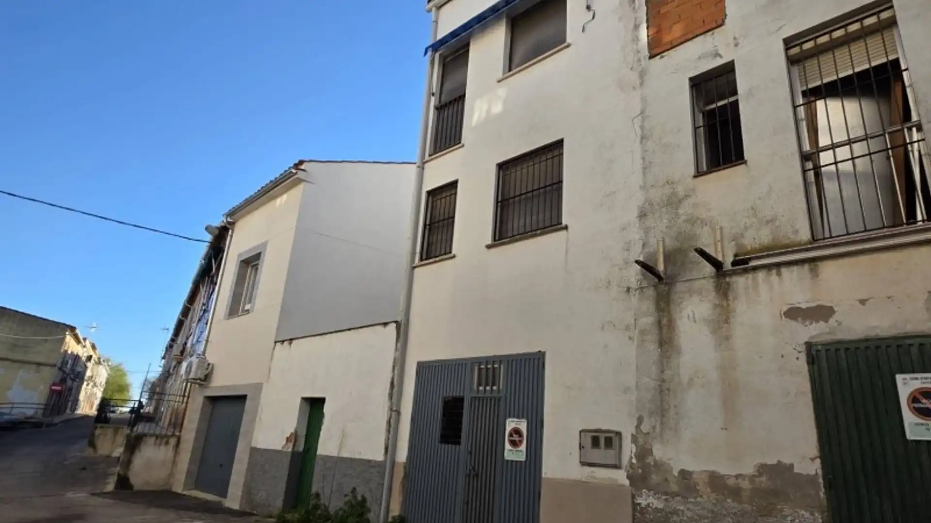 Vista exterior de Casa o chalet en venta en Cáceres Capital con Calefacción, Jardín privado y Terraza