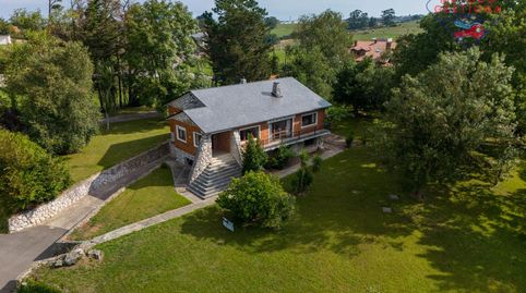 Casa independiente con finca urbana de 4.250 m2 en Ongayo, Suances, image 3
