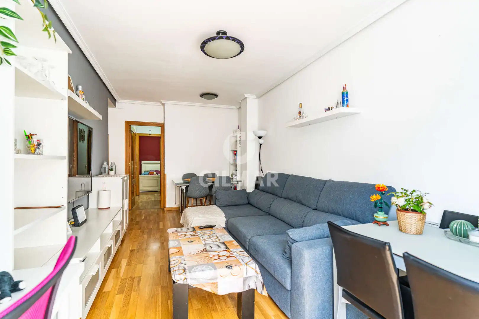 Vista exterior de Piso en venta en Madrid con Calefacción