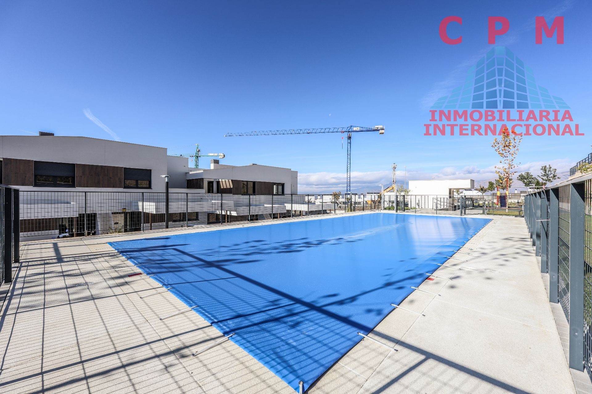 Piscina de Casa adosada de alquiler en Colmenar Viejo con Aire acondicionado, Calefacción y Parquet