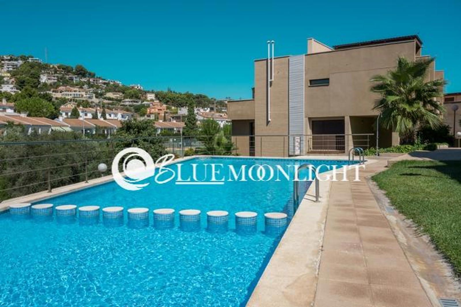 Piscina de Dúplex en venda en Peñíscola / Peníscola amb Aire condicionat, Calefacció i Terrassa
