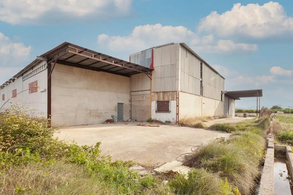 Industrial buildings for sale in Villanueva de Castellón
