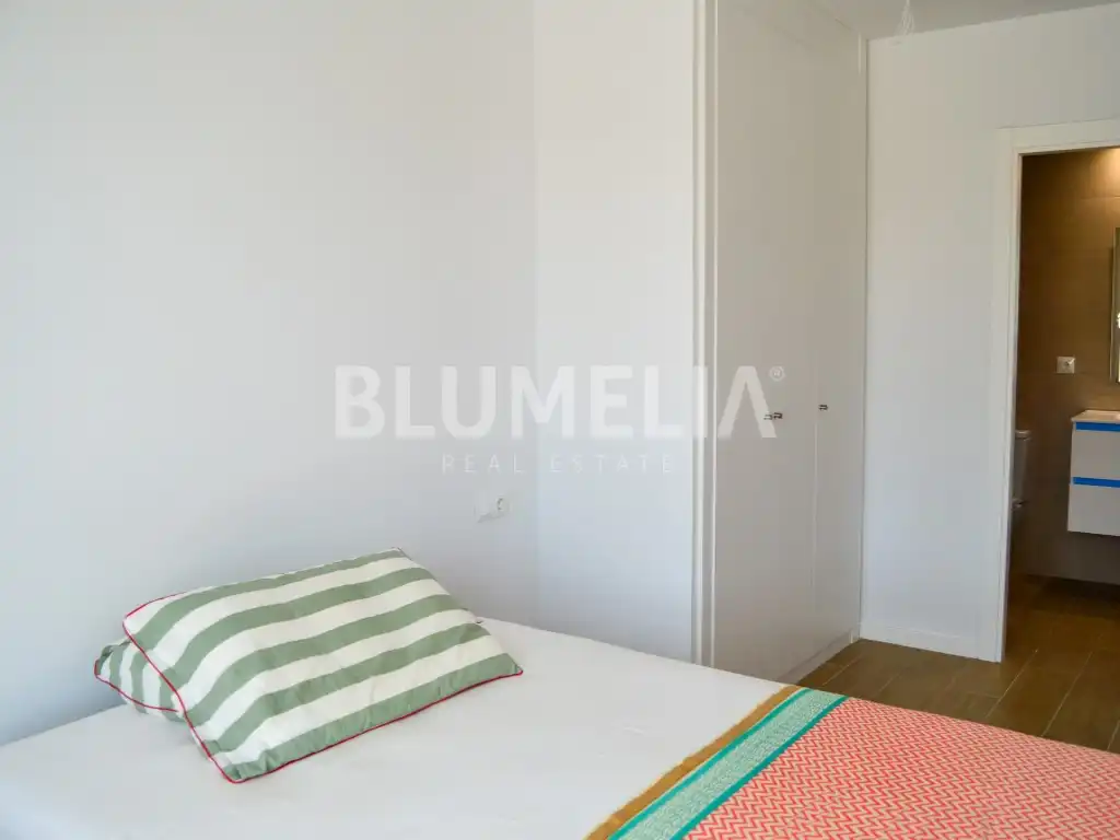 Dormitori de Apartament en venda en Dénia amb Aire condicionat, Calefacció i Jardí privat