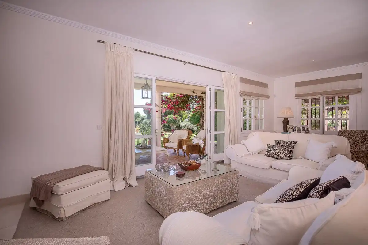 Chalet con piscina en venta en Benamara - Atalaya, imagen 3
