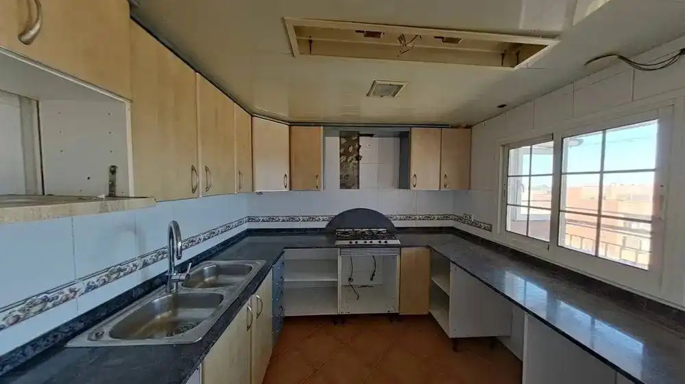 Cuina de Àtic en venda en El Prat de Llobregat amb Parquet i Terrassa