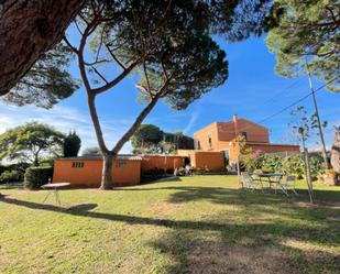 Jardí de Finca rústica en venda en Mataró amb Aire condicionat, Calefacció i Jardí privat