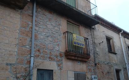 Vista exterior de Casa adosada en venda en Mecerreyes amb Moblat