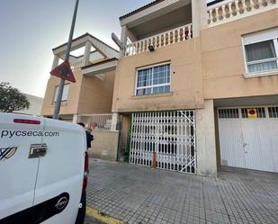 Exterior view of Single-family semi-detached for sale in Cañada
