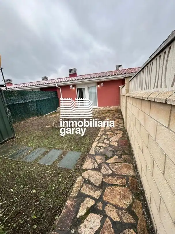 Jardín de Casa o chalet de alquiler en Medina de Pomar con Calefacción, Horno y Lavadora
