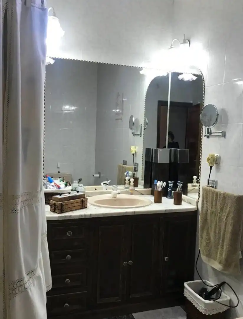Bathroom of Flat for sale in Llerena  with Air Conditioner, Oven and Washing machine