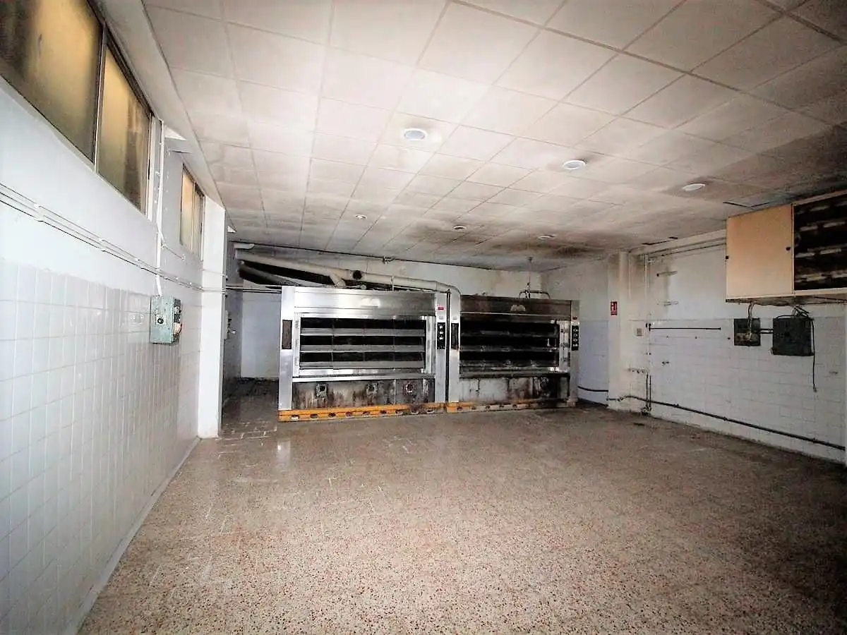 Local comercial en venda a Bergondo, imagen 4