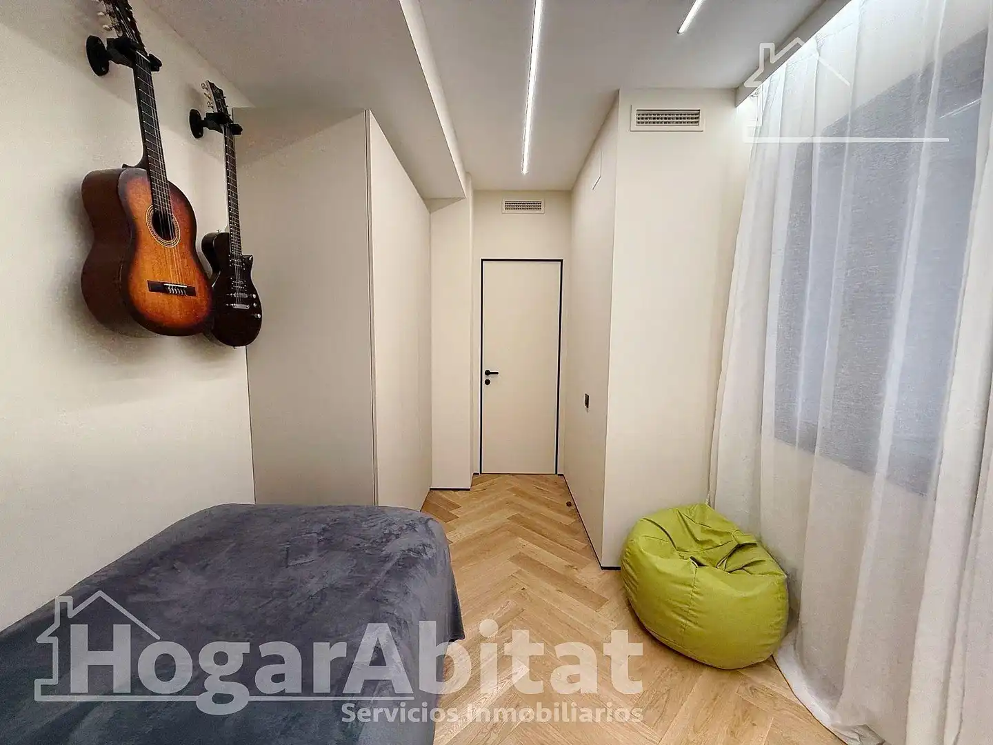 Dormitori de Pis en venda en Alicante / Alacant amb Aire condicionat, Parquet i Terrassa