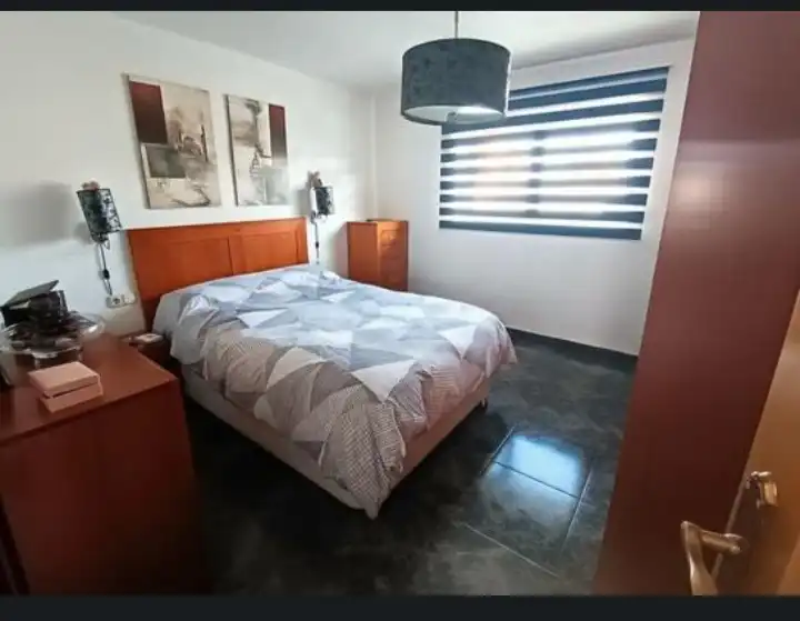 Habitación de Ático en venta en Granada con Terraza y Amueblado