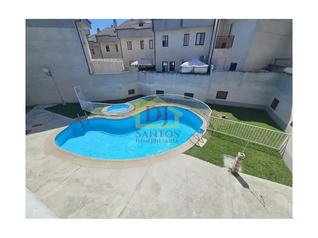 Piscina de Casa o chalet en venta en Villares de la Reina