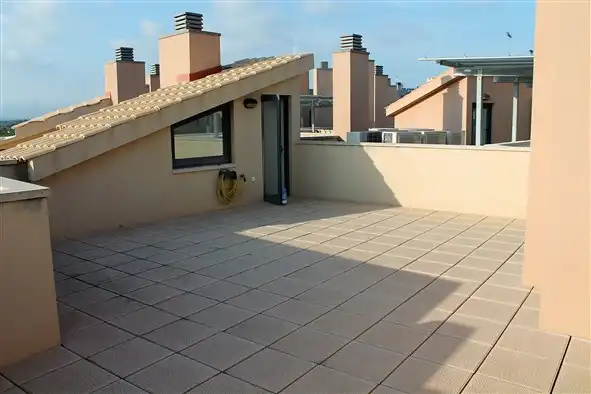 Terrasse von Dachboden zur Miete in Cambrils mit Klimaanlage, Terrasse und Möbliert