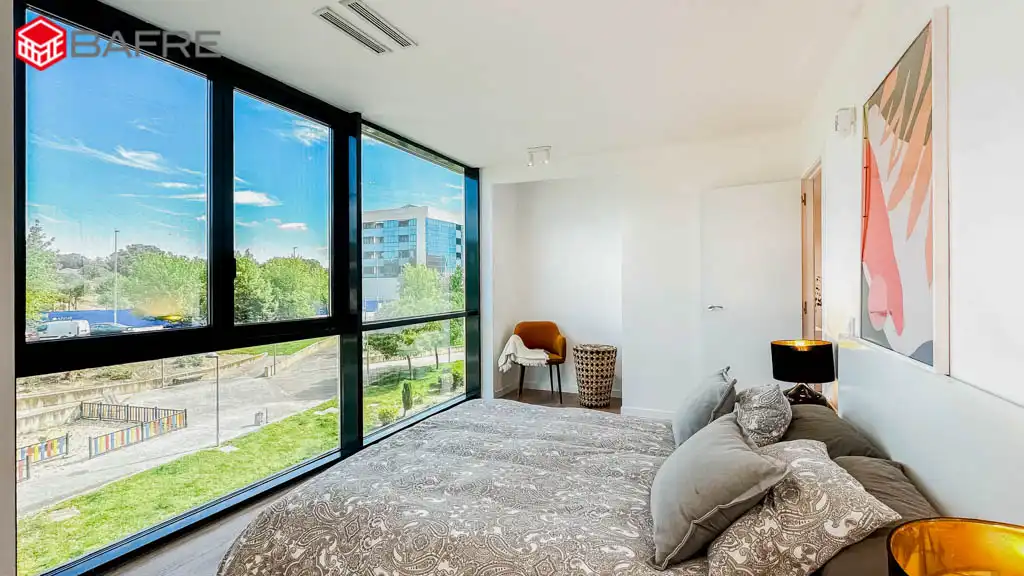Wohnung zur Miete in Av. del Puente Cultural, Dehesa Vieja - Puente Cultural
