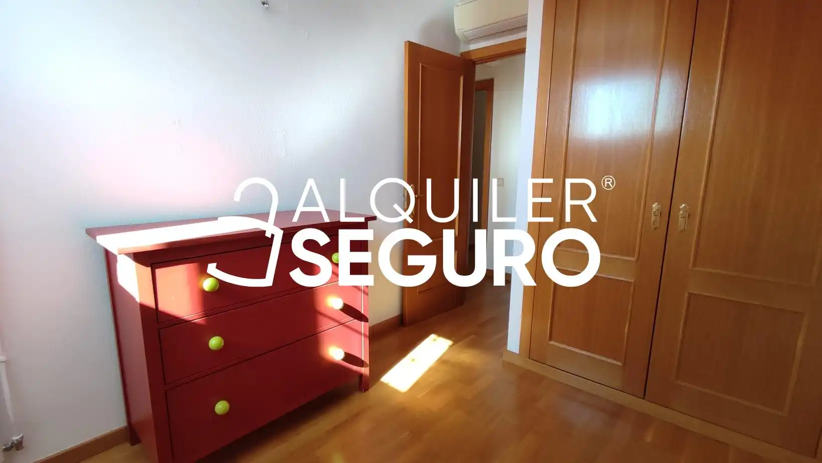 Schlafzimmer von Wohnung zur Miete in Fuente El Saz de Jarama mit Klimaanlage und Heizung