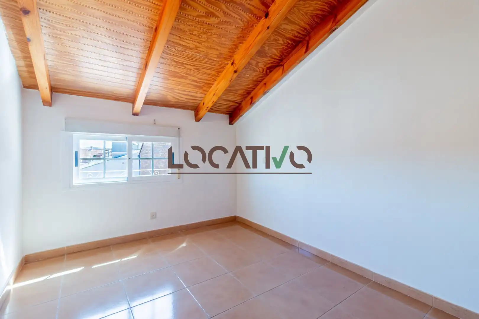 Habitación de Dúplex en venta en Villanueva del Pardillo con Aire acondicionado, Calefacción y Trastero