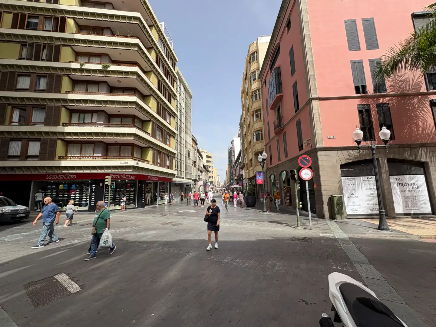 Vista exterior de Pis de lloguer en Las Palmas de Gran Canaria amb Moblat, Forn i Rentadora