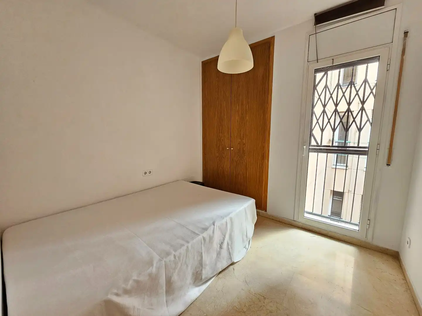 Bedroom of Flat for rent in Barcelona  with Air Conditioner and Furnished