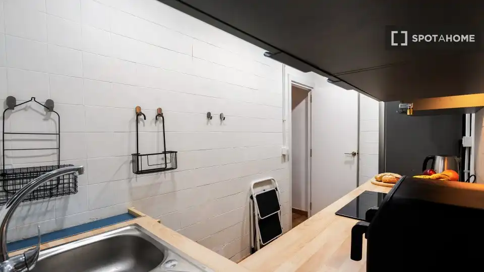Küche von Wohnung zur untervermieten in Sabadell mit Klimaanlage, Heizung und Möbliert