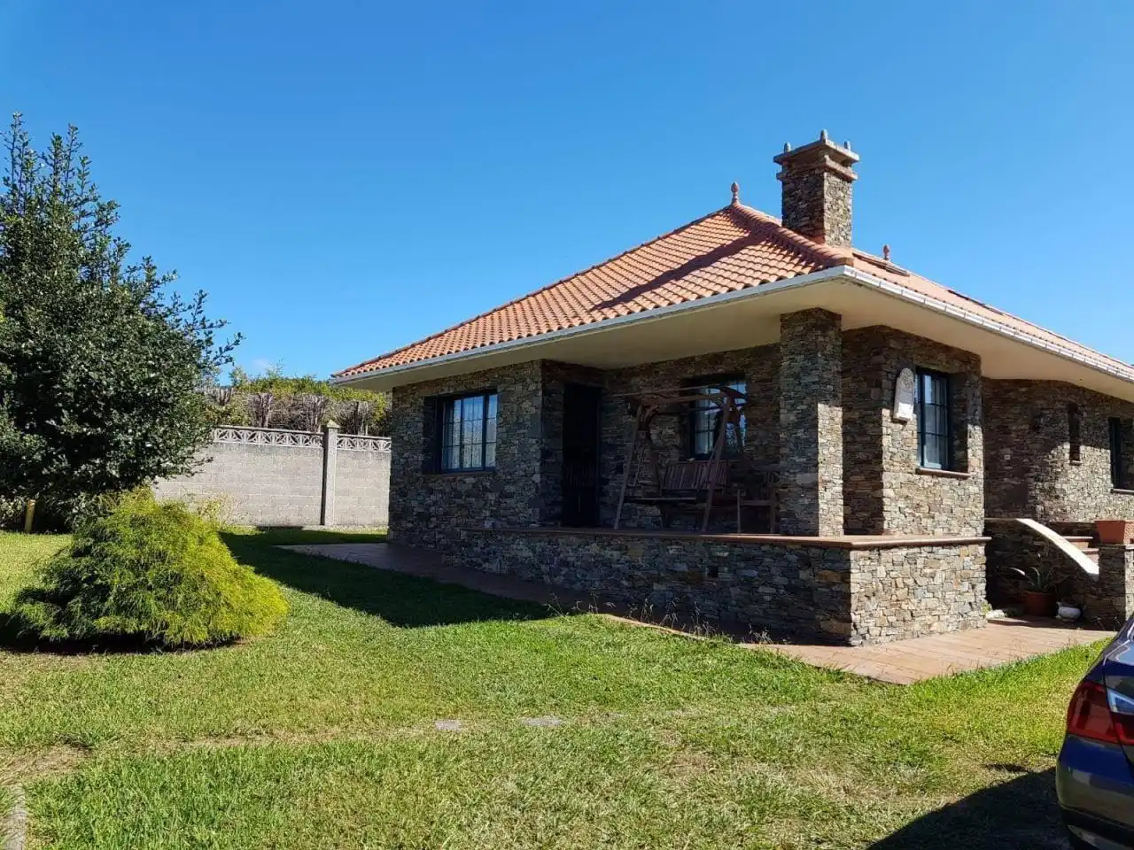 Chalet con jardín en venta en Valdoviño, imagen 3