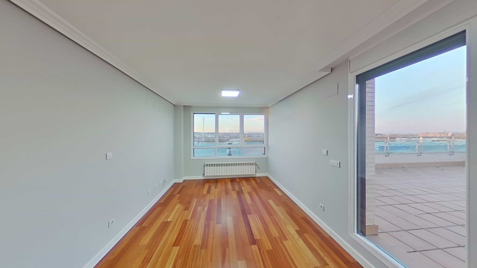 Sala d'estar de Àtic en venda en Valladolid Capital amb Aire condicionat, Calefacció i Terrassa