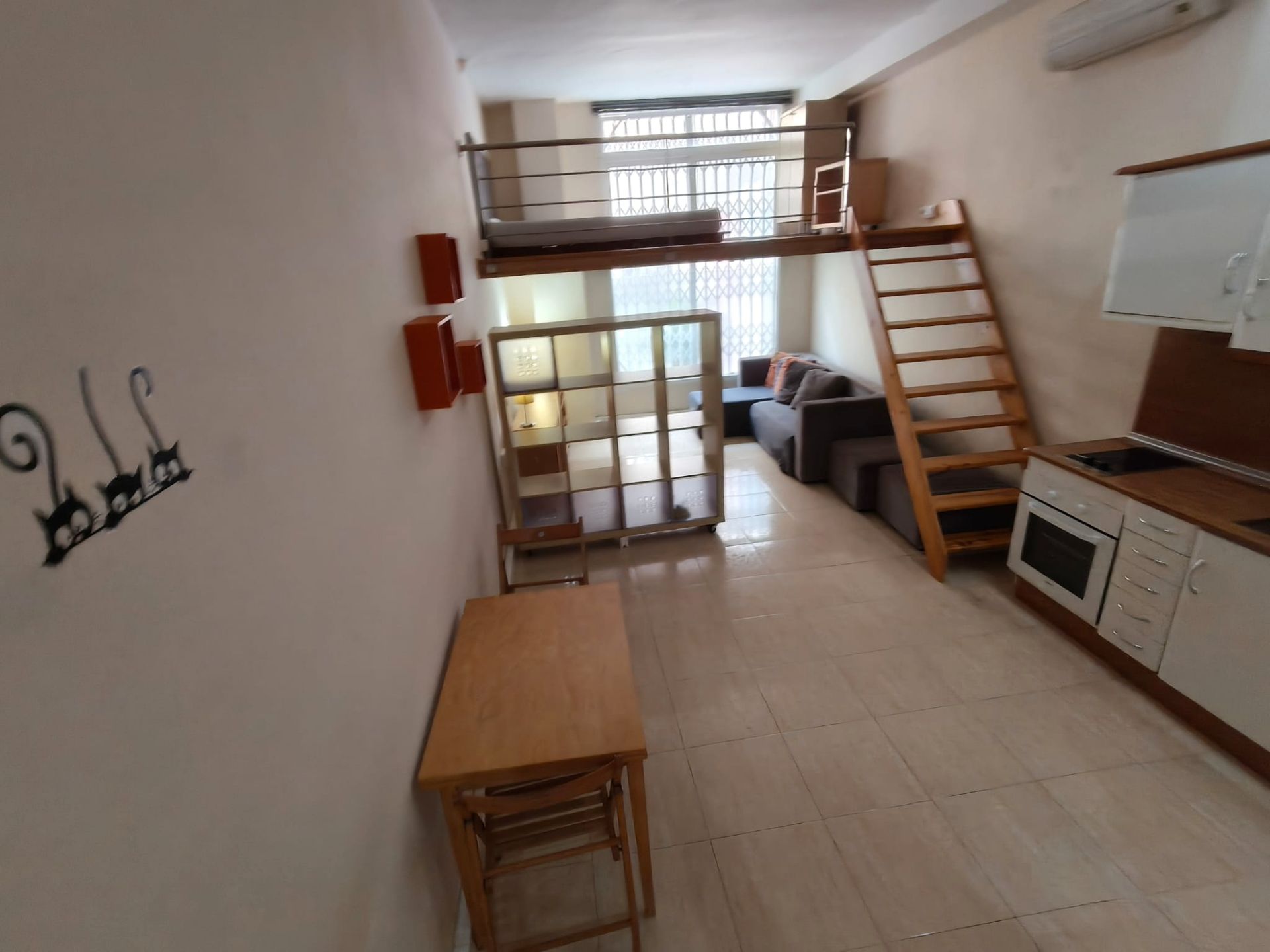 Piso de alquiler en  Valencia Capital con Amueblado