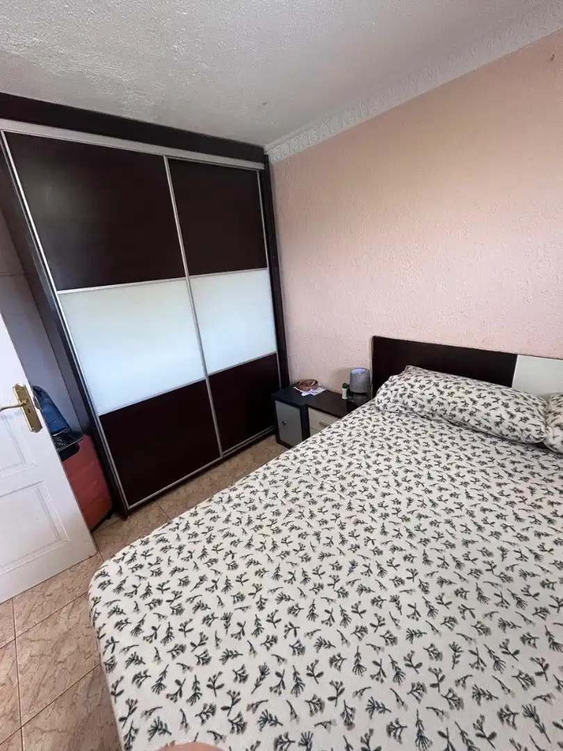 Habitación de Apartamento en venta en San Bartolomé de Tirajana con Aire acondicionado, Amueblado y Horno