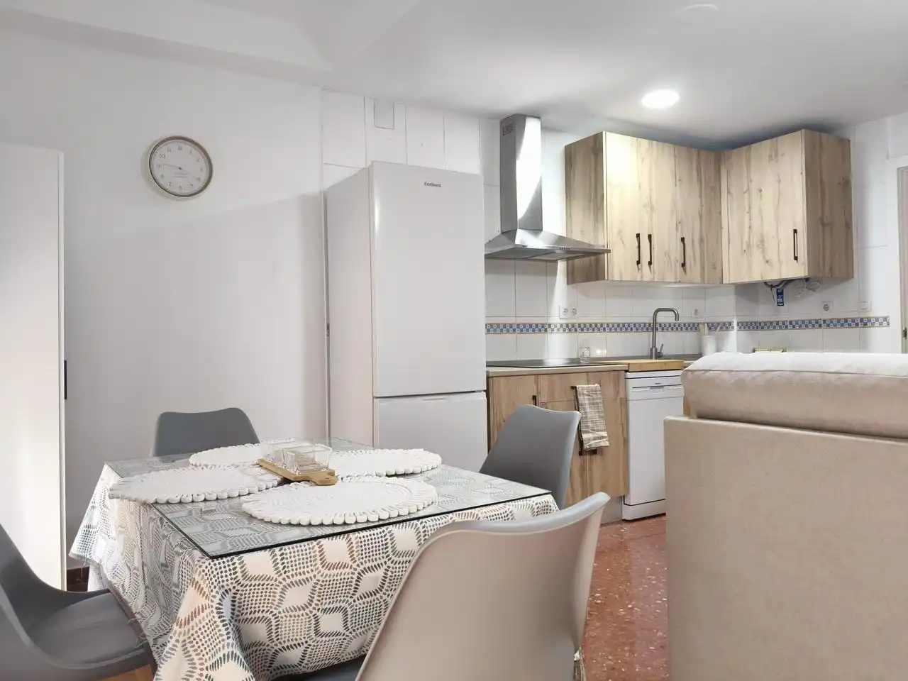 Cocina de Planta baja de alquiler en Lucena con Terraza, Trastero y Amueblado