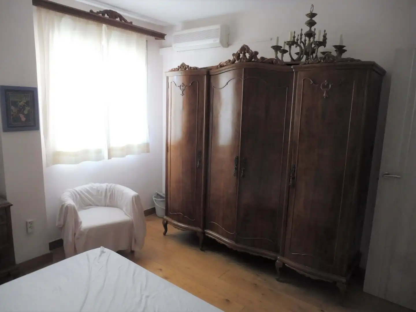 Dormitori de Apartament de lloguer en Granada amb Aire condicionat, Calefacció i Terrassa