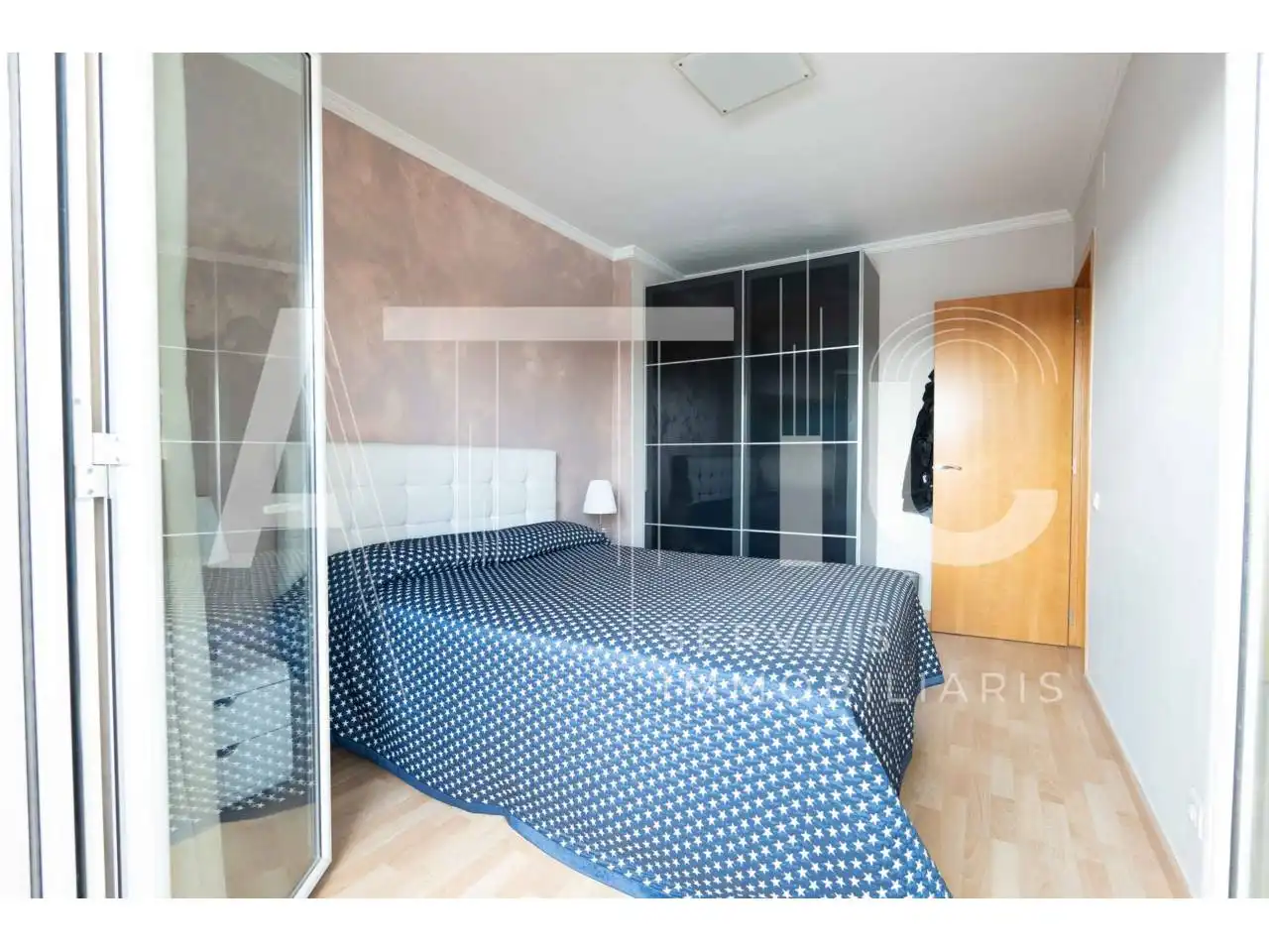 Habitación de Piso en venta en Sabadell con Aire acondicionado, Calefacción y Parquet