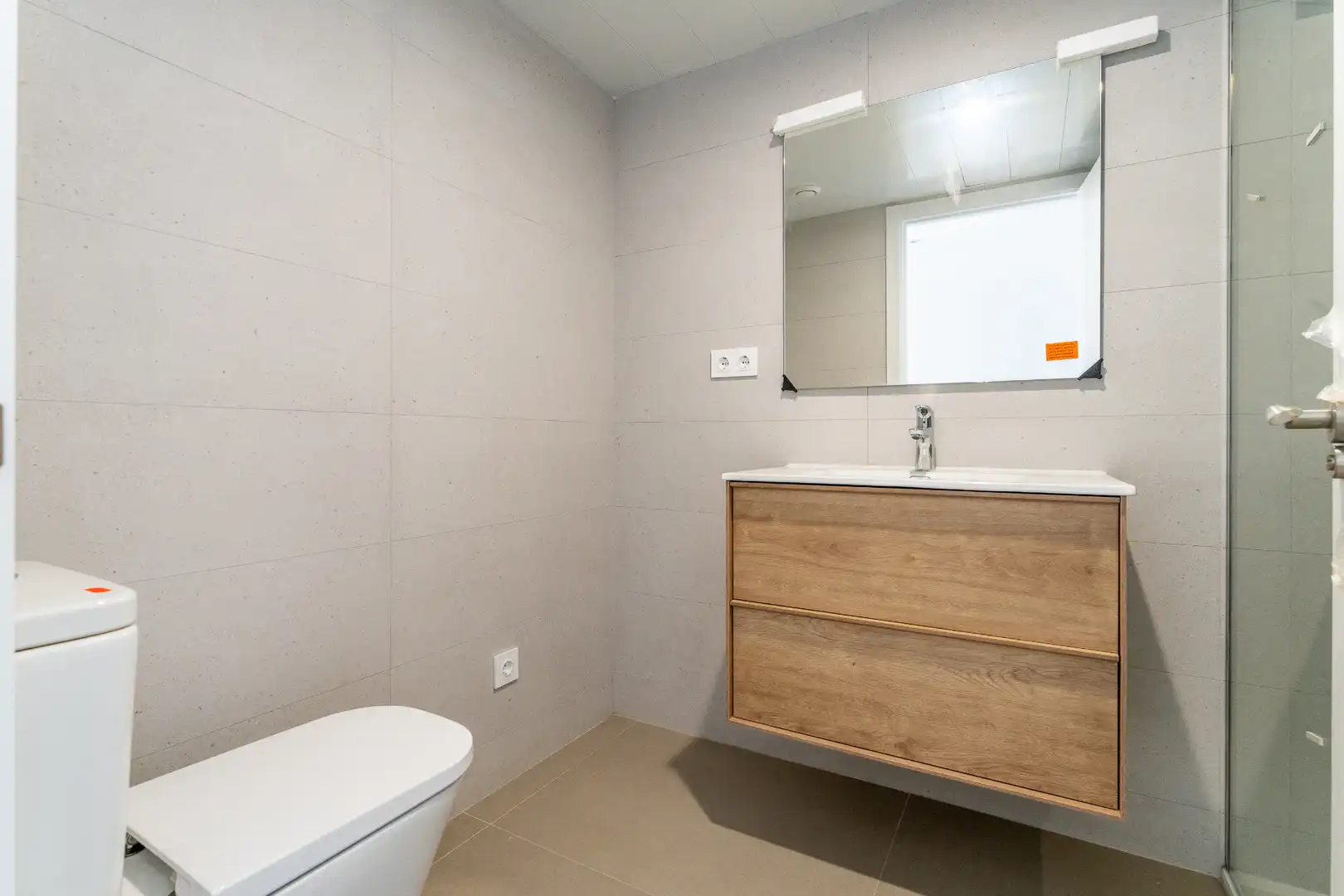 Baño de Casa adosada en venta en Cambrils con Jardín privado, Piscina y Domótica