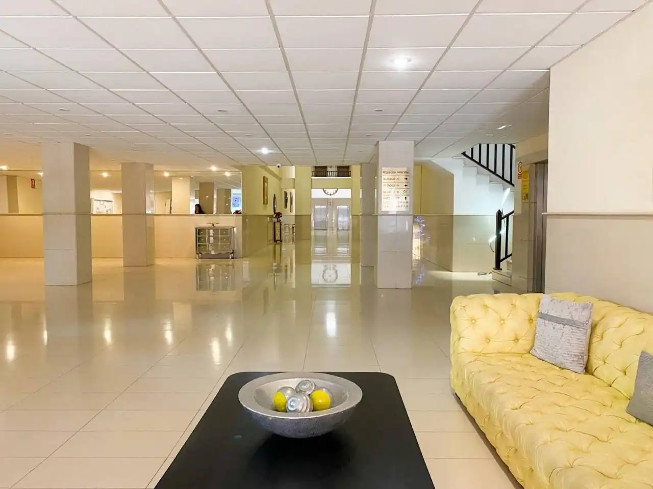 Apartamento en venta en Adeje con Amueblado y Piscina comunitaria
