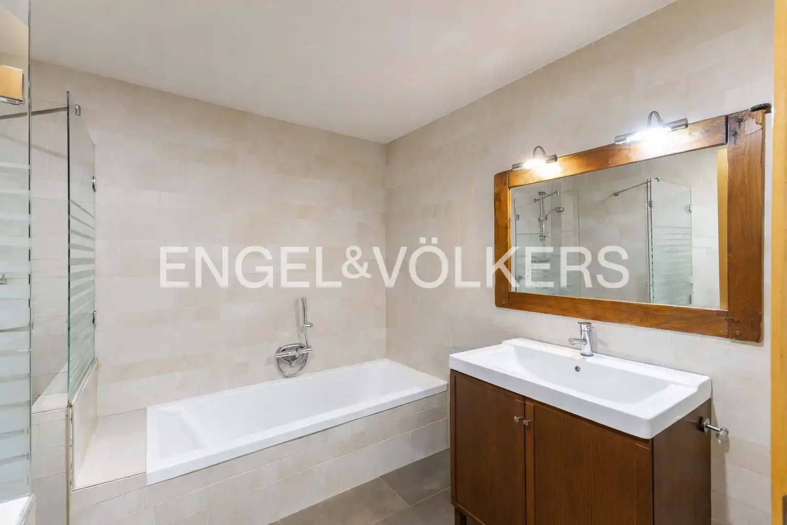 Bathroom of Houses for sale in Mataró  with Heating, Private garden and Terrace