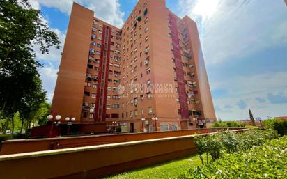 Exterior view of Flat for sale in  Madrid Capital  with Air Conditioner and Heating