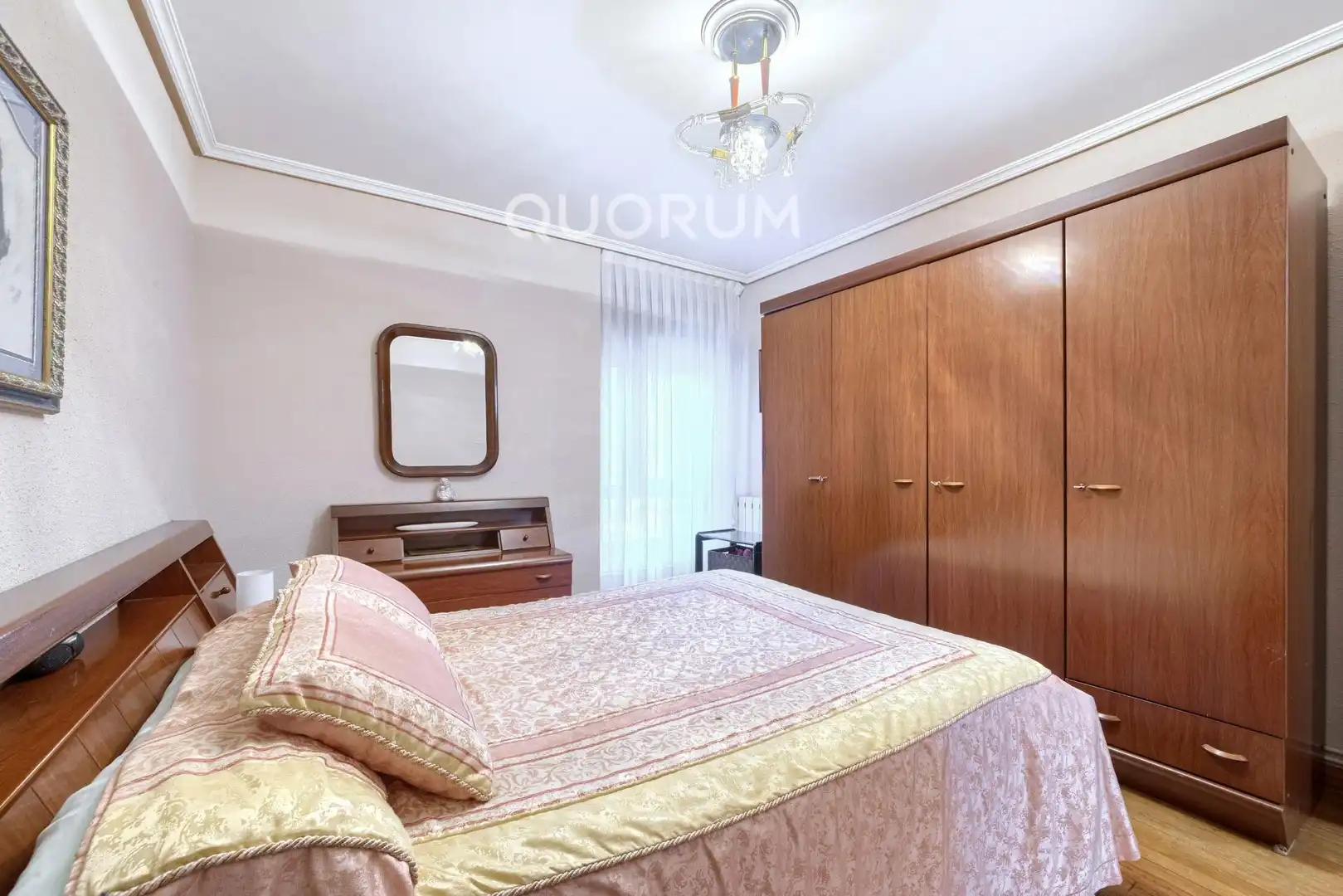 Habitación de Piso en venta en Basauri  con Calefacción, Trastero y Amueblado