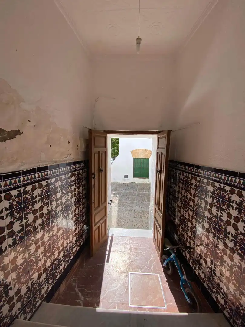 Casa adosada en venda en Carmona amb Terrassa