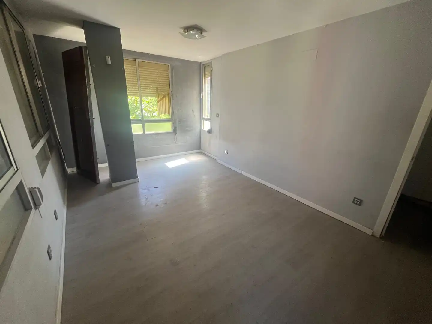 Bedroom of Flat for sale in Zaragoza