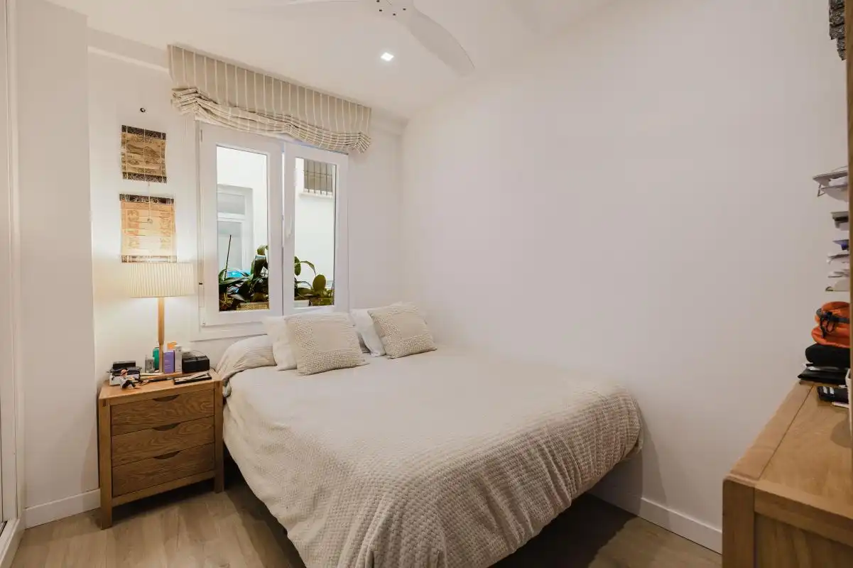 Bedroom of Flat for sale in Málaga  with Air Conditioner, Heating and Terrace
