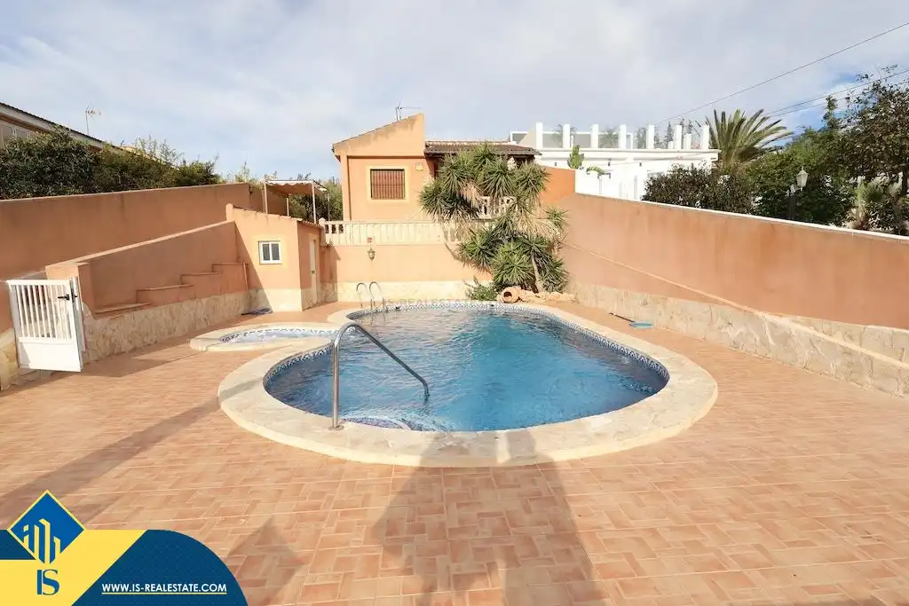 Piscina de Casa o xalet de lloguer en Orihuela amb Terrassa, Piscina i Moblat